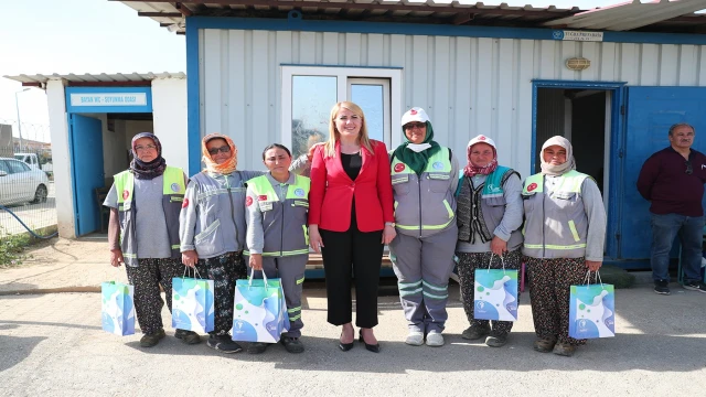 Başkan Doğan çalışma arkadaşlarıyla bayramlaştı
