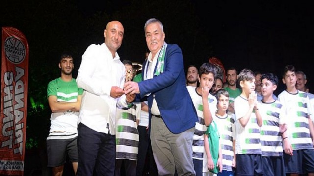 Başkan  Mithat Tekin’den Ayrancılar’a şampiyonluk hediyesi
