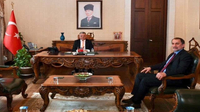 Başkan Şahin, Vali Yazıcı’yı ziyaret etti