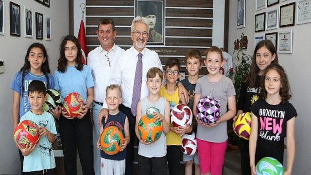 Başkan Turgay  Erdem Fethiye’de vatandaşı dinledi
