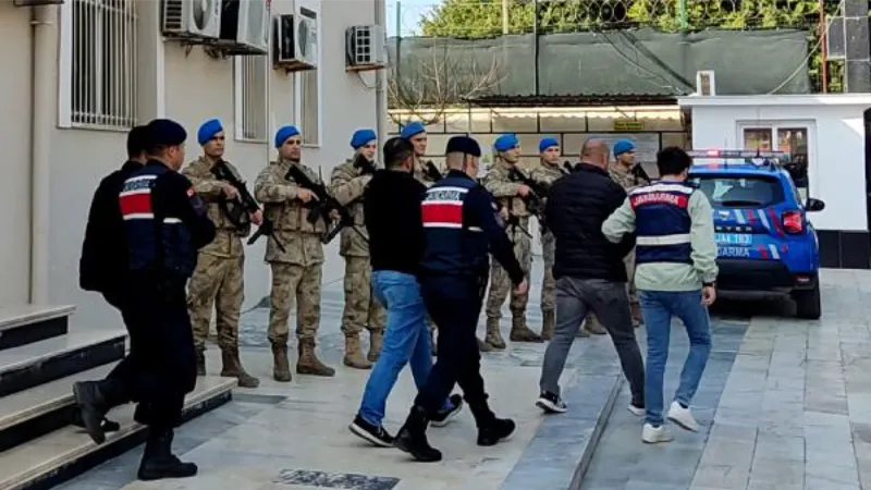 Mersin'de jandarmadan Kökünü Kurutma Operasyonu: 60 gözaltı