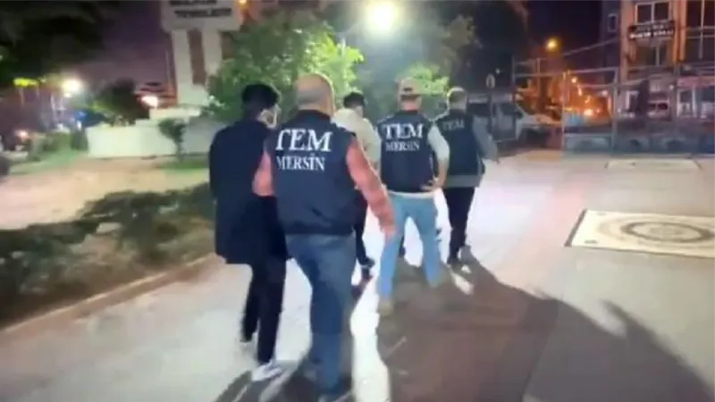 Mersin'de DEAŞ operasyonuna 3 tutuklama