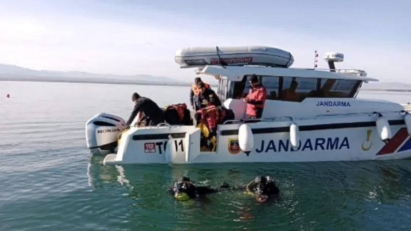 Elazığ'da baraj gölüne düşen 2 çocuk babası 13 metre derinlikte bulundu