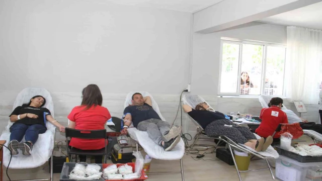 Bilim Fuarı Şenliği’nde vatandaşlardan kan bağışına yoğun ilgi