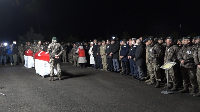 Bingöl şehitleri memleketlerine uğurlandı