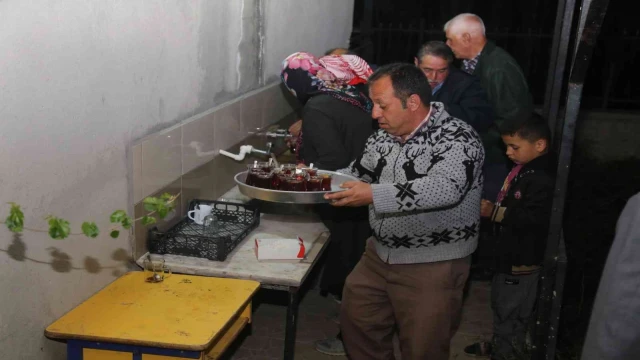 Bu çeşmeden su değil çay akıyor