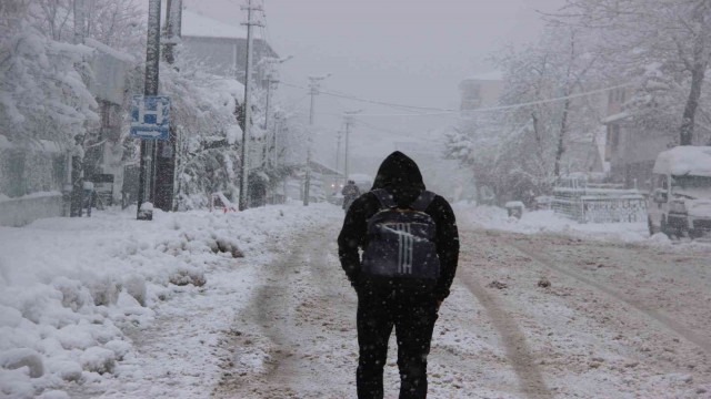 Burdur’un Yeşilova ilçesinde eğitime kar tatili