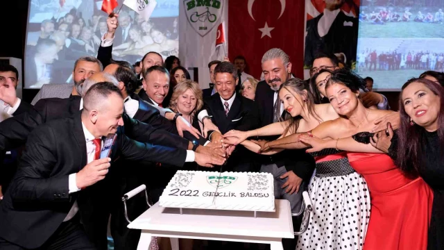 Bursa Motosiklet Derneği üyeleri baloda buluştu