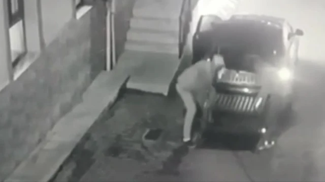 Bursa’da bir garip mazgal hırsızlığı kamerada
