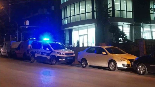 Bursa’da transfer merkezinde 100 bin Euro’luk soygun girişimi teşebbüste kaldı