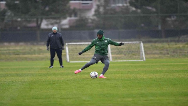 Bursaspor günü çift antrenmanla tamamladı