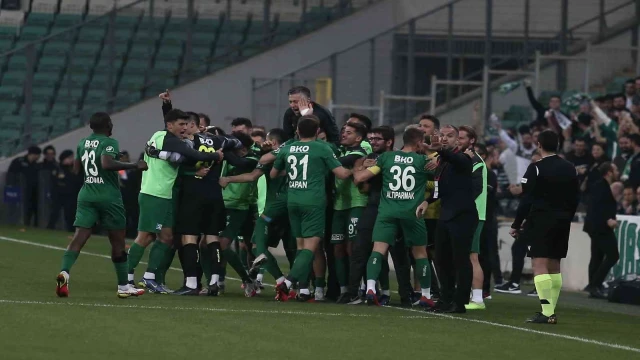 Bursaspor sahasında Ümraniyespor’u konuk ediyor