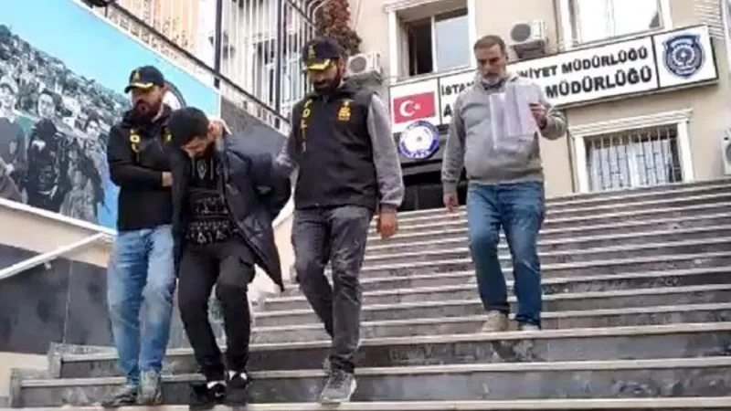Ataşehir'deki motosiklet hırsızı kamerada