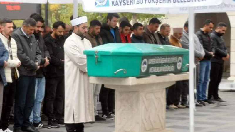 Kazada ölen sürücü, İngiltere’ye gitmeden önce eşi ve kızıyla son kez gezintiye çıkmış