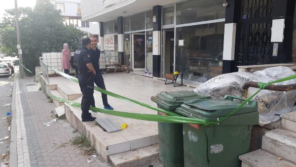 İş yerinde alacak verecek kavgası: 1 ölü, 1 yaralı
