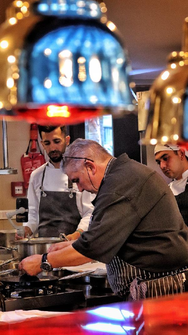 Michelin yıldızlı şef Bruno Sohn Çeşme’de