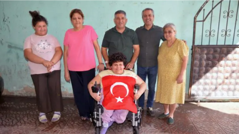 Engelli Sıla, akülü sandalyesiyle eğitimine devam edebilecek