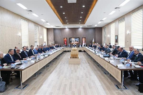 Bakan Vahit Kirişci: Türkiye'nin tarımda önceliği stratejik ürünler