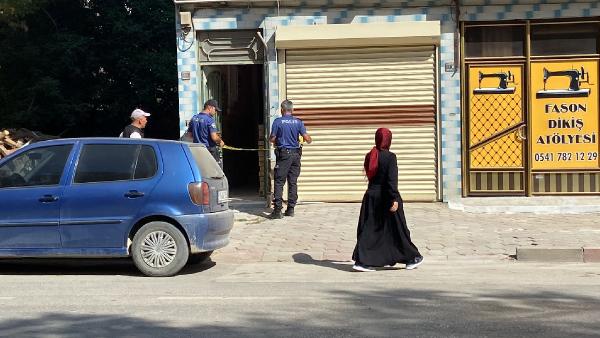 İnşaat işçisi, tadilat yaptığı apartmanda ölü bulundu