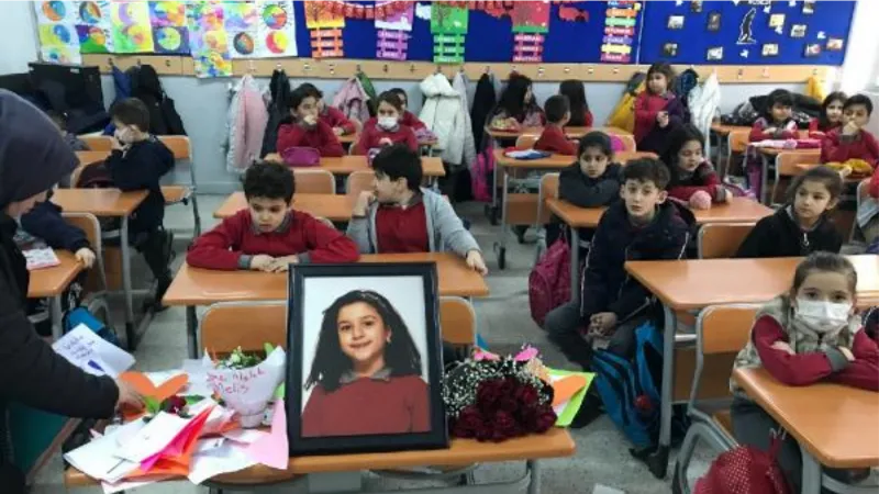 İğne sonrası fenalaşıp ölen Melis’in sınıfında hüzün