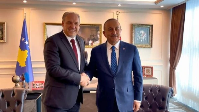 Çavuşoğlu, Bölgesel Kalkınma Bakanı ve KDTP Genel Başkanı Damka ile görüştü