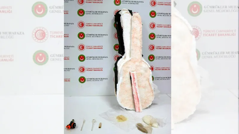 Gitar kılıfı ve terlik tabanından uyuşturucu çıktı