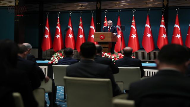 Cumhurbaşkanı Erdoğan: “Millet bu sorumluluğunu tatlı su demokratlığı yapmamız için vermedi”