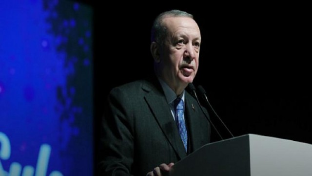 Cumhurbaşkanı Erdoğan: Milletimiz 28 Şubat’ta dik duranlarla darbeye ve darbecilere alkış tutanları asla unutmamıştır