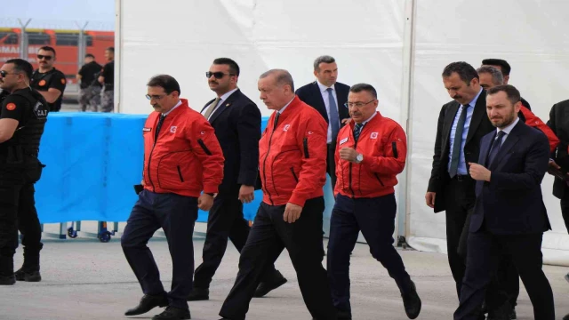 Cumhurbaşkanı Erdoğan: ”Ülkemizin yeri doldurulamaz konumu anlaşıldıkça şu anda siyasi sebeplerle soğuk bakanlar da mutlaka politikalarını değiştirecekler”