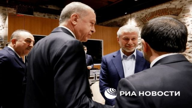 Cumhurbaşkanı Erdoğan'la Abramoviç bir araya geldi