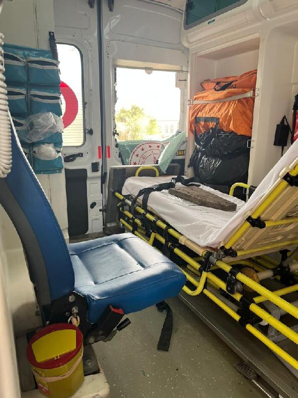 Diyarbakır’da hasta taşıyan ambulansa taşlı saldırı 