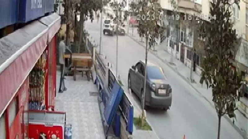 Durmayınca jandarma araçlarının lastiklerine ateş etti, 4 gözaltı