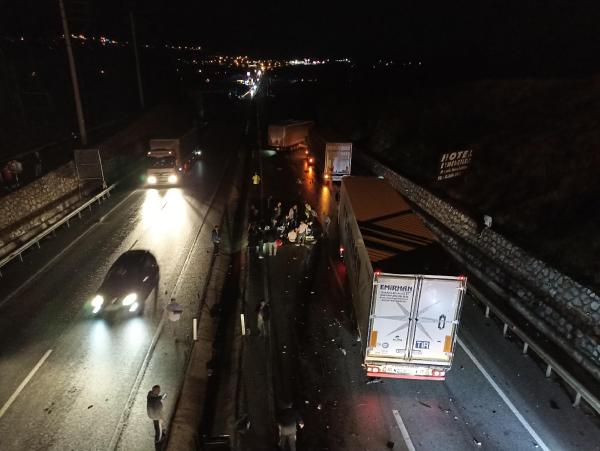 Kastamonu'da üç TIR kaza yaptı: 1 yaralı