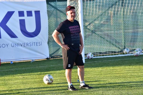 Denizlispor'da Bakkal'ın inancı tam