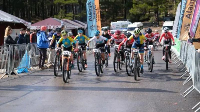 Dağ bisikletinde pedallar Alanya’da çevrildi