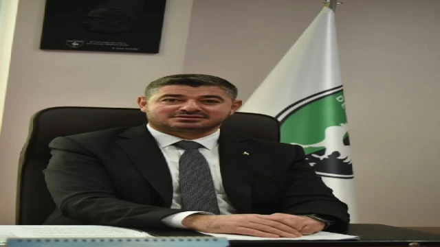 Denizlispor’da Başkan Uz devam ediyor