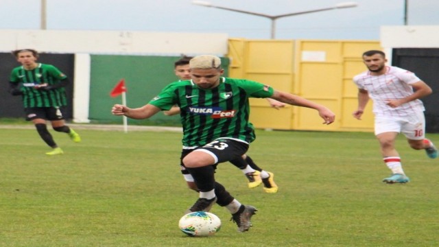 Denizlispor’un gençleri Boluspor engelini 3 golle geçti