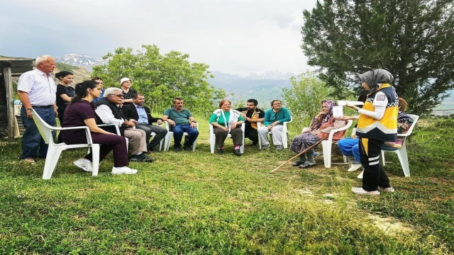 Doğada bulunurken kene popülâsyonuna dikkat!