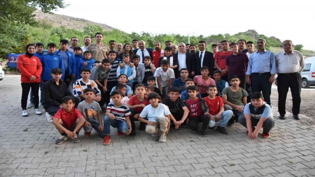 Dünya Boks Şampiyonu Akbaş, Doğanşehir’de coşku ile karşılandı