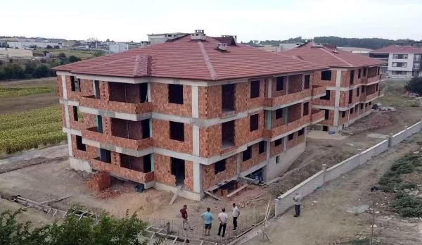 'Sağlam' raporu verilen betonun 'kullanılamaz' çıktığı inşaatta silahlı saldırı