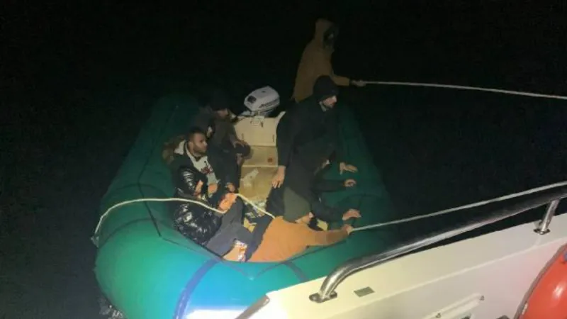 Ayvacık açıklarında 42 kaçak göçmen kurtarıldı 