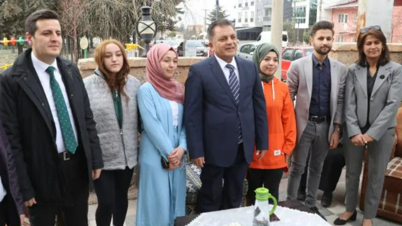 Burdurlu gönüllüler depremzedelere kucak açtı