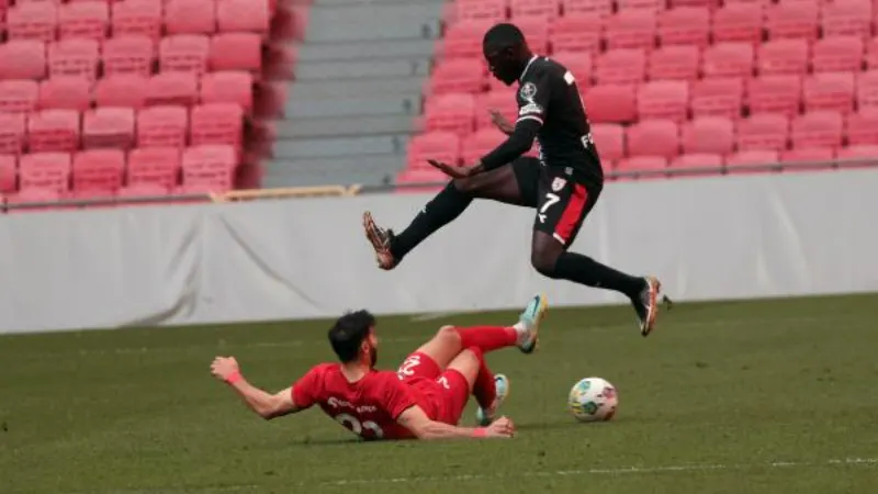 Samsunspor hazırlık maçında Çorum FK'yı 3-0 mağlup etti