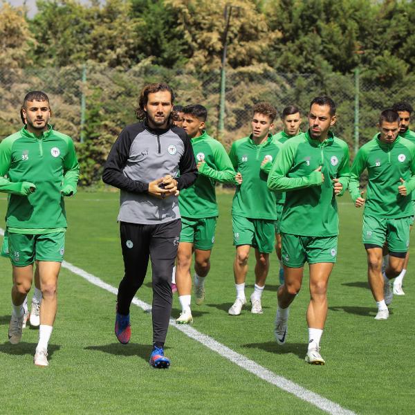 Konyaspor zirve yarışını sürdürüyor