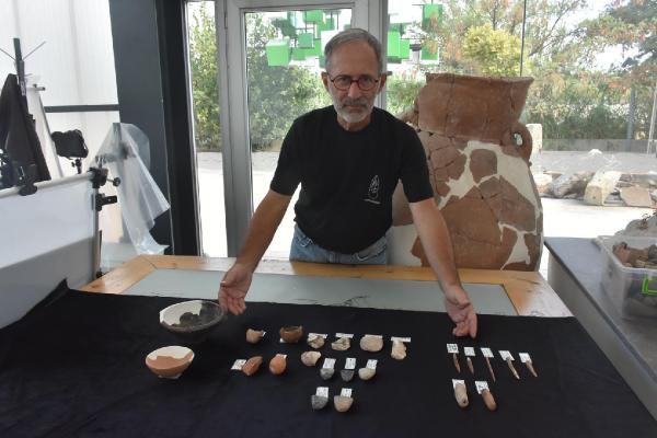 Yeşilova ve Yassıtepe höyüklerinde 8 bin 500 yıl öncesinden eserler bulundu