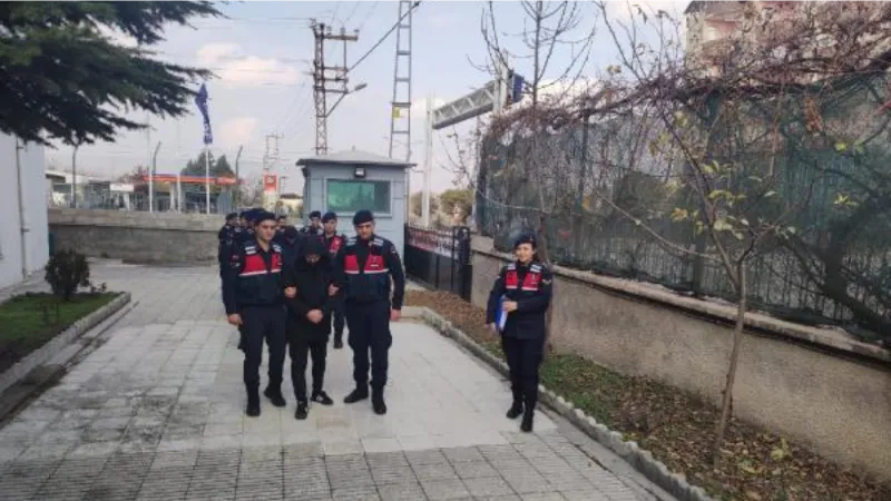 Malatya'da FETÖ operasyonu: 5 gözaltı