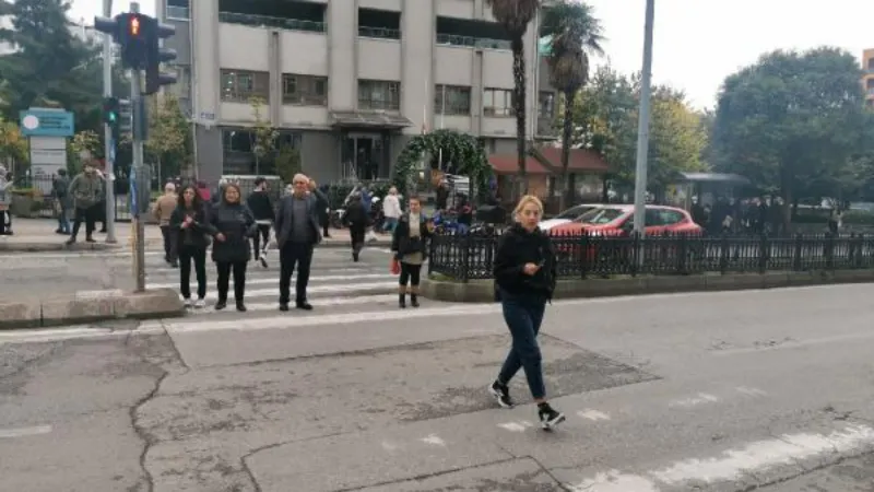 Samsun'da 45 dakikada ışık ihlalinden 75 yayaya ceza