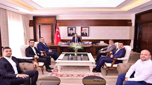 Efeler 09 SKF yönetim kurulu Vali Aksoy ile görüştü