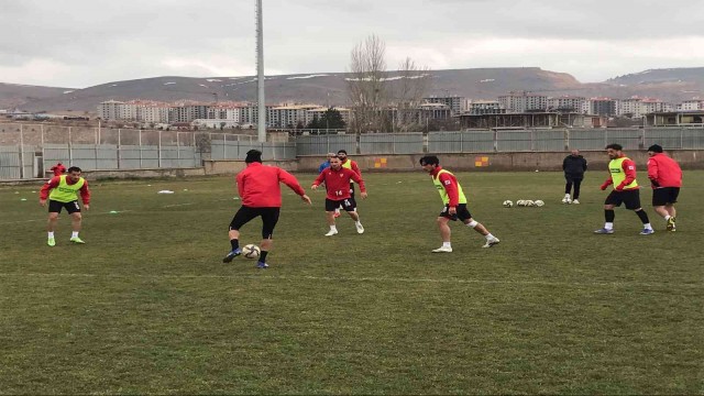 Elazığspor tam kadro çalıştı