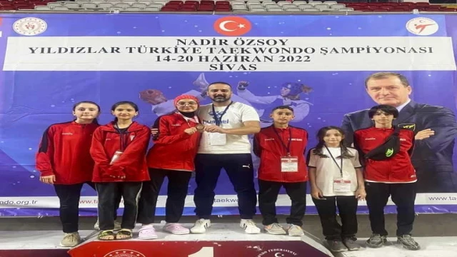 Elif Alış, Yıldızlar Türkiye Tekvando Şampiyonası’nda 3. oldu